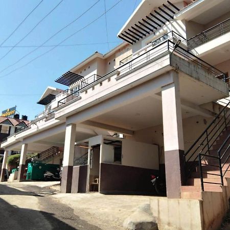 Dew Drop Inn Ooty Exterior photo